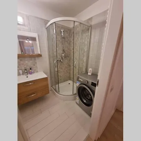 Appartamento Park 5, 2 Bedroom Bucarest