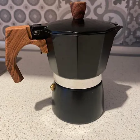 Park 5, 2 Bedroom * 布加勒斯特