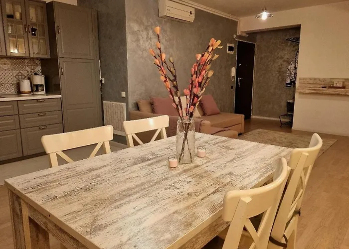 Park 5, 2 Bedroom *