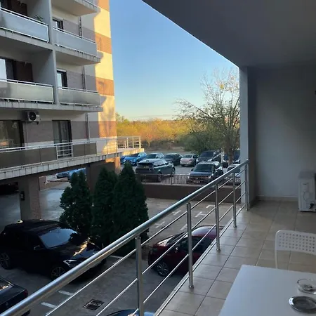 Park 5, 2 Bedroom Bukurešť